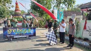 Sebanyak 8 Gunungan Dan 1001 Berkat Ramaikan Puncak Grebeg Suro Desa Malo