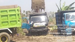 Galian Tambang Ilegal di Daerah Wringinanom Diduga Milik Mantan Kepala Desa Bebas Beroperasi