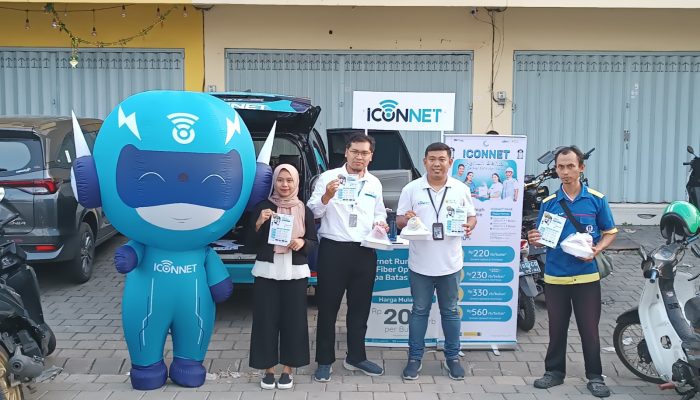 Ngabuburit Dan Bagi Takjil Bareng Iconnet PLN Icon Plus dan PLN ULP Jember
