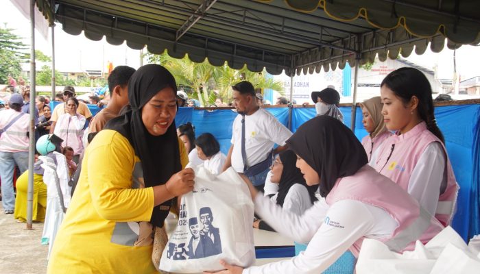 Safari Ramadan BUMN, PLN Hadirkan 1.000 Paket Sembako Murah untuk Masyarakat Nabire