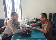 Berikan Himbauan Kamtibmas, Kanit Binmas Polsek Sumberrejo Silaturahmi ke Ketua BKP Sumberrejo 