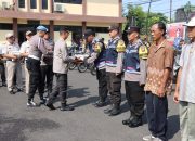 689 Paket Beras Zakat Fitrah di Salurkan Pak Bhabin Polres Bojonegoro