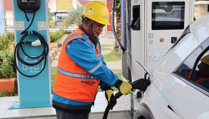 39 Unit SPKLU PLN di Sepanjang Tol Trans Sumatra Siaga Layani Pemudik, Ini Titik Lokasinya