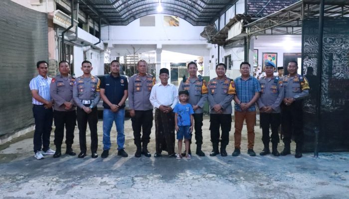 Hari Raya Idul Fitri 1445H, Kapolres Bojonegoro AKBP Mario Prahatinto Silaturahmi Dengan Tokoh Agama 