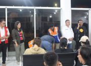 Evakuasi 87 Warga Tagulandang Dampak Erupsi Gunung Berapi, Dijemput Langsung Walikota Bitung Maurits Mantiri