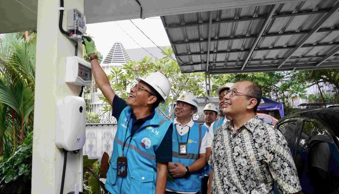 300 _Home Charging_ Menyala Serentak di Jakarta, PLN Mudahkan Pengguna Mobil Listrik