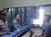Kapolsek Sumberrejo AKP Fatkur Rahman Pimpin Langsung Operasi Miras, Hanya Temukan 2 Botol Anggur Merah