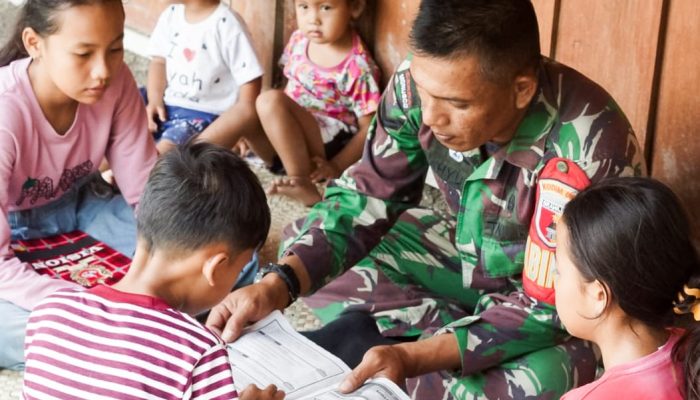 Peduli Pendidikan Karakter, Satgas TMMD 120 Kodim Bojonegoro Motivasi Belajar Generasi Muda