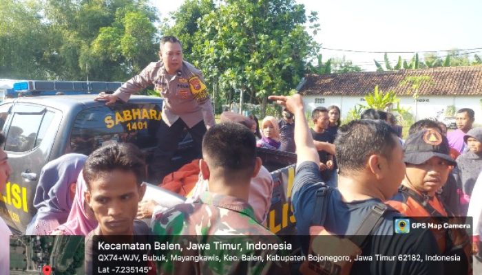 Angkut Jenazah, Mobil Backbone Polsek Balen Jadi Alternatif di Segala Situasi Guna Menunjang Pelayanan Masyarakat