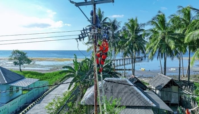 Selamat Tinggal Listrik 12 Jam, Kini Seluruh Desa di NTB Punya Listrik PLN 24 Jam