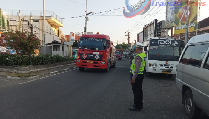 Polsek Babat Giat Rutin Commander Wish Guna Urai kemacetan