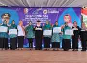 Disnakkan Bojonegoro Terus Tingkatkan Konsumsi Ikan, Tebar Ribuan Benih Ikan di Embung dan Waduk   