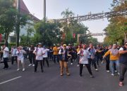 Semangat Warga Bojonegoro Ikuti Senam Hajar Serangan Fajar Bersama KPK, Kampanye Gerakan Anti Korupsi
