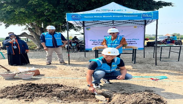 Groundbreaking Peletakan Batu Pertama Landmark Kampung Inggris Kolaborasi dengan ICONNET di Lapangan Tulungrejo, Pare, Kediri