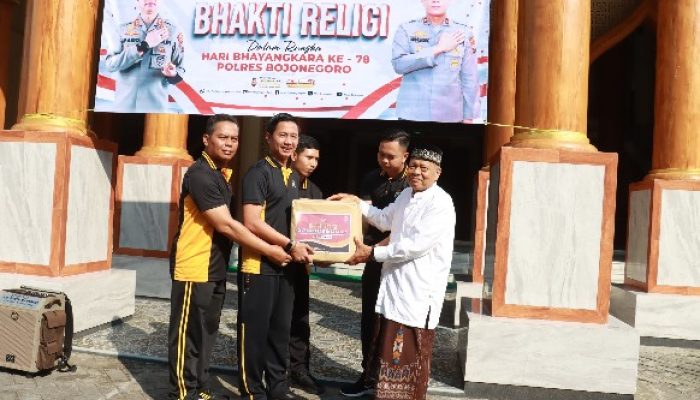 Sambut Hari Bhayangkara Ke – 78, Polres Bojonegoro Gelar Bakti Religi
