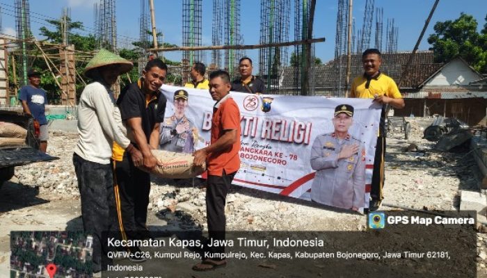 Kapolsek Kapas Pimpin Langsung Kegiatan Bakti Religi di Dua Masjid, Dalam Rangka Menyambut HUT Bhayangkara ke-78