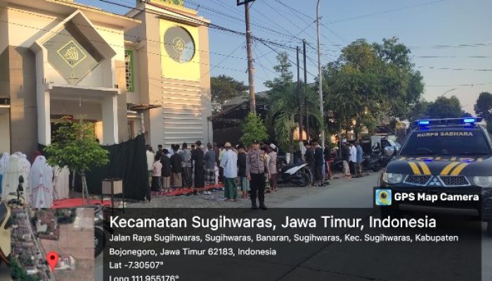 Berikan Rasa Aman, Polsek Sugihwaras Laksanakan Pengamanan Shalat Idul Adha 1445 di Masjid Roudhotul Muqtadin