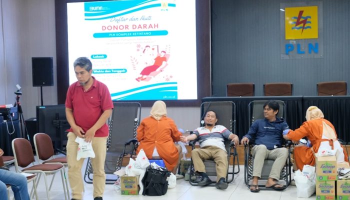 Jadilah Pahlawan Kebaikan: PT PLN (Persero) UIP JBTB Gelar Donor Darah Tahunan di Kompleks Ketintang