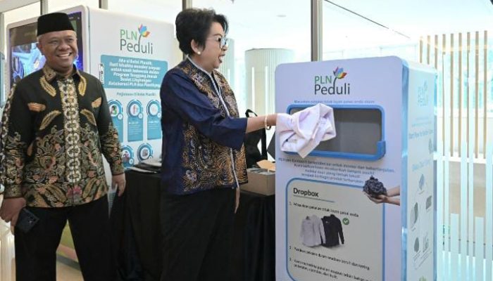Gerakkan Partisipasi Pegawai Daur Ulang Sampah, PLN Sediakan Mesin Penampung Botol Plastik dan Baju Bekas di Lingkungan Kantor