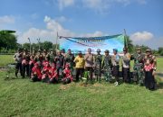 Sambut HUT Bhayangkara ke-78, Babinsa Koramil 0813-10/Kanor Bojonegoro, Hadiri Kegiatan Tanam Pohon