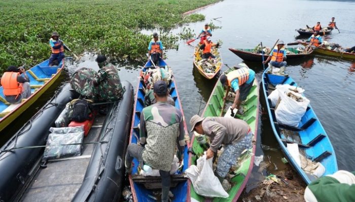PLN Group Borong 5 Penghargaan dalam Indonesia Regulatory Compliance Awards 2024