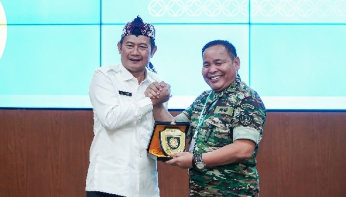 Bupati Lamongan Terima Kunjungan Siswa KKL Studi Wilhan Pasis Dikreg LXIV Seskoad Tahun 2024