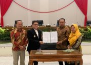 Pj Bupati Bojonegoro Sampaikan Nota Penjelasan Raperda, Siapkan Strategi Pembangunan 20 Tahun Kedepan