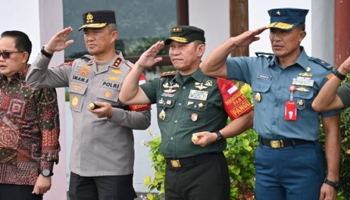 Pangdam Mayjen TNI Rafael Dampingi Kunker Wapres di Surabaya