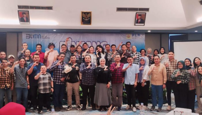 PLN Icon Plus Gelar Media Gathering Dan Penyerahan TJSL, Upaya Perusahaan Menjawab Tantangan Global