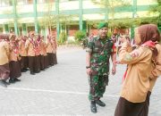 Babinsa Koramil Sumberrejo Bojonegoro, bekali Pramuka Attanwir Materi Navigasi Darat