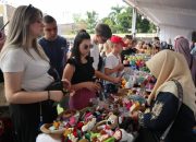 Para Delegasi 8 Negara di B-TIFF 2024 Borong Produk UMKM Bojonegoro
