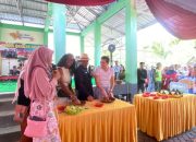 Kemeriahan Turis Ngulek Rujak di Desa Wisata Ngringinrejo, Para Delegasi B-TIFF Mengaku Senang