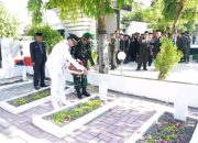 Pj Bupati Bojonegoro dan Forkopimda Ziarah Pahlawan di TMP, Jadi Momen Meneruskan Semangat Pahlawan 