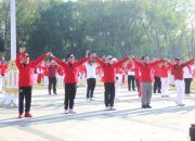 Ribuan Warga Bojonegoro Antusias Ikuti Senam Kemerdekaan di Alun-alun