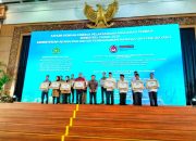Kankemenag Bojonegoro Raih Penghargaan Peringkat Pertama Satuan Kerja