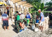 Babinsa Koramil 0813-18/Ngasem Bojonegoro dan Warga bantu Pembangunan Yayasan