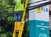 PLN Icon Plus Melakukan Perapihan Kabel di Tiang PLN di depan Kantor PLN ULP Taman – Sidoarjo, Upaya Jaga Estetika dan Keandalan Jaringan