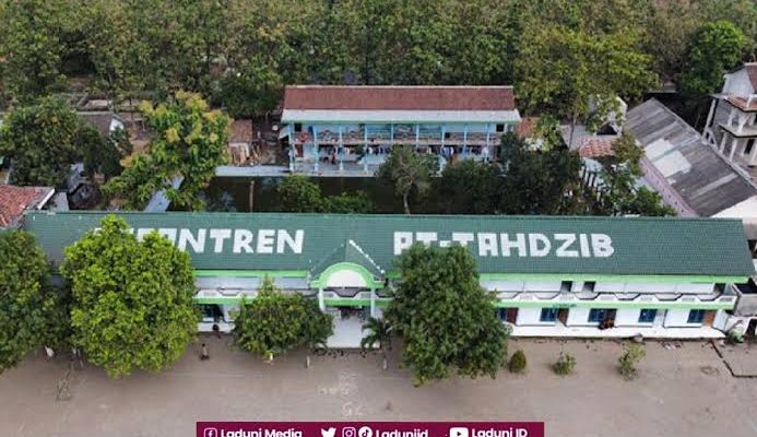 Mujahadah Setiap Malam Jum’at legi di Ponpes Attahdzib Ngoro Jombang Banyak di Minati Warga Luar Kota