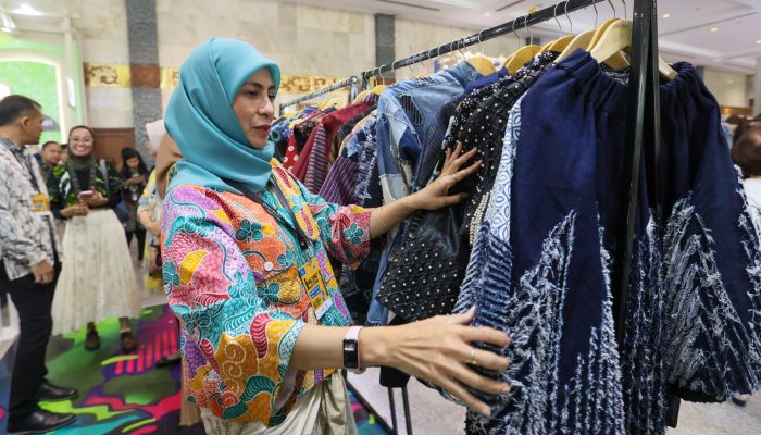 Tampilkan Produk Menarik, _Booth_ PLN Jadi Magnet Pengunjung di INACRAFT 2024