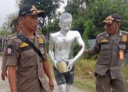 Satpol PP Kembali Gelar Razia di Traffic Light, Lakukan Pembinaan 1 Orang ‘Manusia Silver’