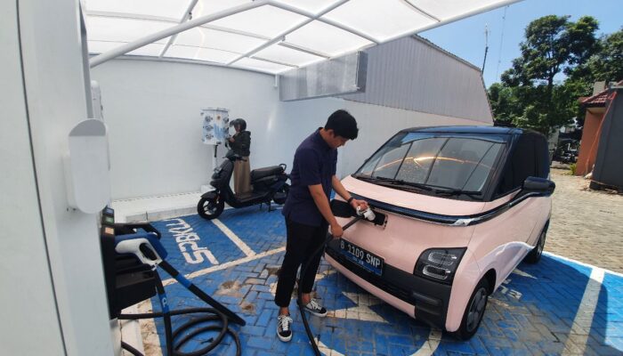 PLN Resmikan One Stop EV Charging Station, Dukung Green Tourism di Kota Bandung