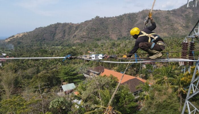 Jelang Nataru: PLN UIP JBTB Sukses Energize SUTT 150 kV Kubu-Amlapura: Dukung Evakuasi Daya PLTS Bali Timur