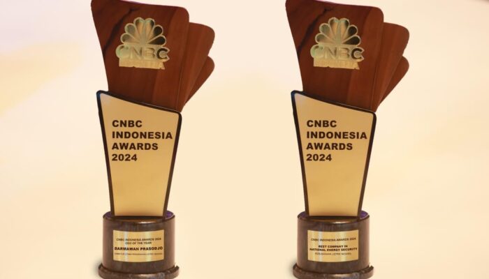 Sambut Nataru: Hattrick! Dirut PLN Darmawan Prasodjo Kembali Dinobatkan Jadi CEO Of The Year 2024