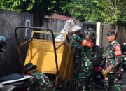Korem 081/DSJ Kerahkan Prajuritnya Bersihkan Pasar Besar Kota Madiun