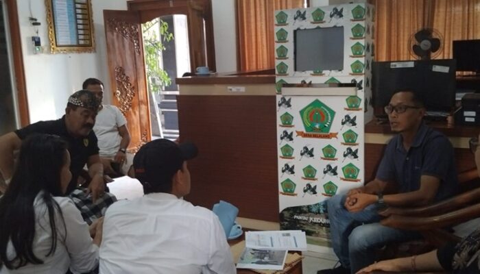 PLN UIP JBTB Jelang Nataru Berkolaborasi dengan Pemerintah Desa Belalang, Bali Dalam Pengelolaan Sampah,