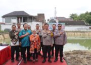 Pemkab dan Polres Bojonegoro Tabur 10.000 Benih Ikan di Kolam, Dukung Program Ketahanan Pangan