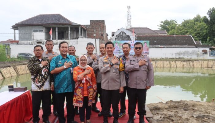 Pemkab dan Polres Bojonegoro Tabur 10.000 Benih Ikan di Kolam, Dukung Program Ketahanan Pangan
