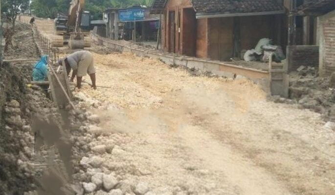 Komisi D DPRD Bojonegoro, Soroti Keterlambatan Proyek Rekonstruksi Jalan di Desa Klepek Sokosewu