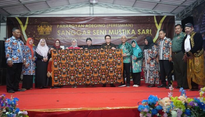 Resmikan Sanggar Seni Mustika Sari Kedungsari Temayang, Ini Harapan Pj. Bupati Adriyanto