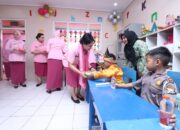 Kunker di Kabupaten Bojonegoro, Wakil Ketua PYKB Daerah Jatim Salurkan Makan Bergizi Gratis